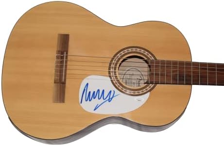 Marcus Mumford assinou autógrafo em tamanho grande violão Fender Guitar A W/James Spence Authentication JSA Coa