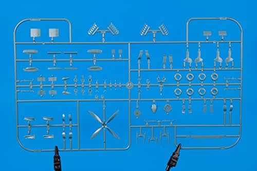 EDUARD EDK84132 KIT 1:48 Spitfire HF Mk. VIII Modelo, Vários