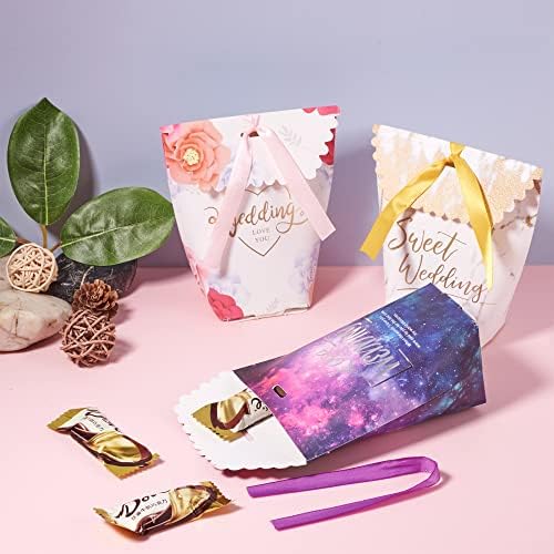 PANDAHALL 20PCS Candy Gift Treat Boxes com fitas 4 Estilos Festas de casamento caixas de papel Cor mista para presentes Pacote
