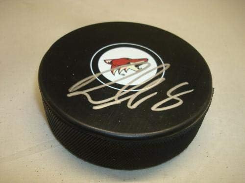 Tobias Rieder assinou o Arizona Coyotes Hockey Puck autografado 1C - Pucks autografados da NHL