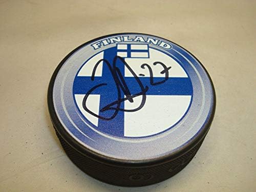 Joonas Donskoi assinou a equipe da Finland Hockey Puck autografado 1A - Pucks autografados da NHL
