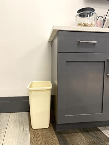Lixo de banheiro de cozinha pequena de Rubbermaid, sob a cesta de lixo da pia, bege de plástico 5 galões de 8 polegadas de largura