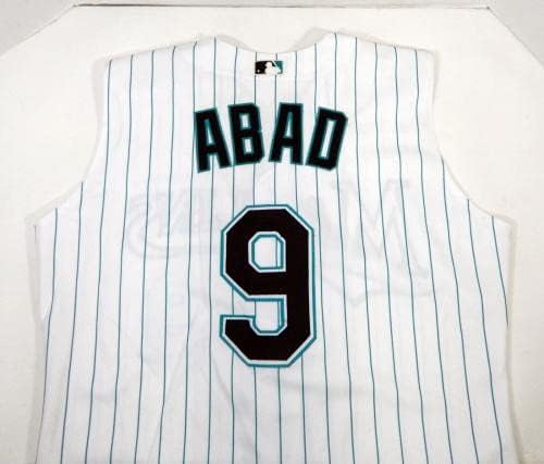 2002 Florida Marlins Andy Abad 9 Jogo emitiu White Jersey Vest 46 DP14198 - Jerseys de jogo MLB usado