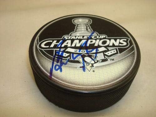 Sergei Gonchar assinou o Pittsburgh Penguins 2009 Stanley Cup Champs Hockey Puck 1B - Pucks NHL autografados