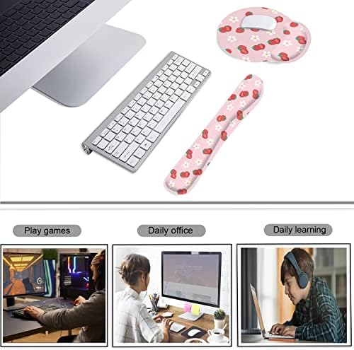 AyyCoedh 2PCS Mouse Pad Suporte ao pulso e conjunto de descanso de pulso do teclado, fofo Kawaii Strawberry e estampa de flor, feita de espuma de memória, conjunto de suporte ergonômico, com não deslizamento, para escritório, jogos, laptops, casas-rosa