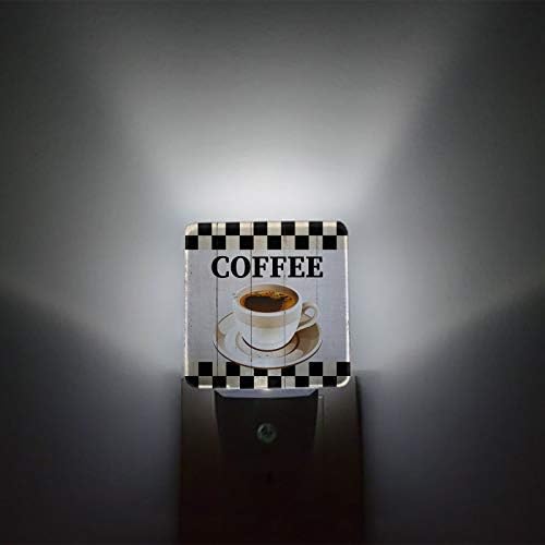 OneHoney LED Plug-in Night Light Auto Auto Dusk to Dawn Sensor Decor Retro lâmpada de café nostálgica para quarto, banheiro, cozinha, corredor, escada, corredor preto e branco Lattice Wood2.95 WX4.5 h
