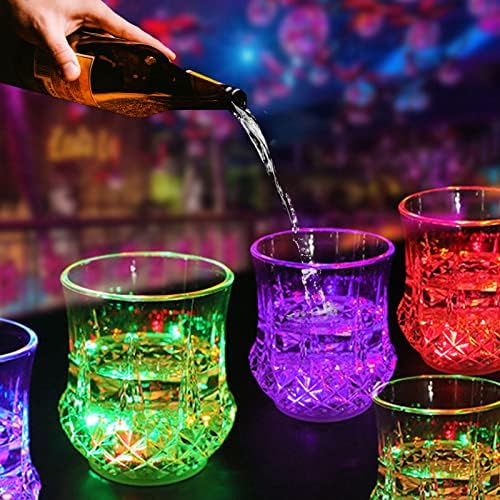 Enuoli Light Up Copo, conjunto de 2 xícaras de festas brilham nas xícaras escuras de copos iluminados copos flash bebendo copos liderados por partido de festa brilhante Glass para aniversários de Natal Casamentos bares discoteca disco