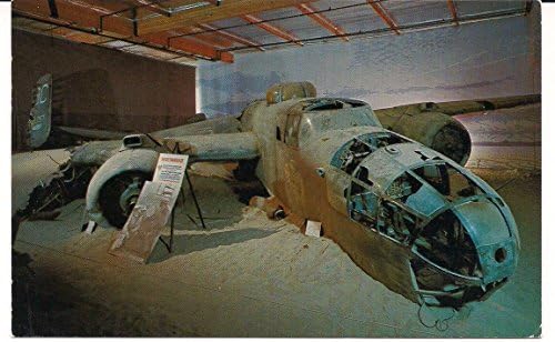O bombardeiro Mitchell B-25 do único cartão postal Sole Survivor Vintage