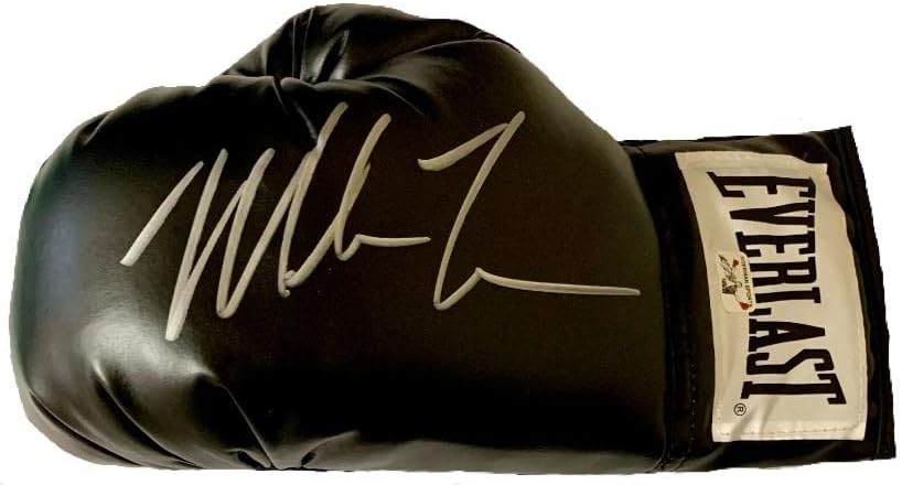 Mike Tyson assinou a luva Everlast Black Mike Tyson Holograma exclusivo - luvas de boxe autografadas