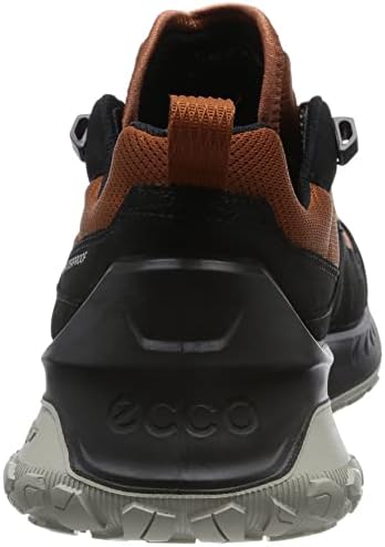 Ecco Men's Ultra Terrain Sapato de caminhada baixa à prova d'água, preto/conhaque, 10-10,5