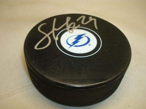 Slater Koekkoek assinou o hóquei de Tampa Bay Lightning Puck autografado 1b - Pucks de NHL autografados