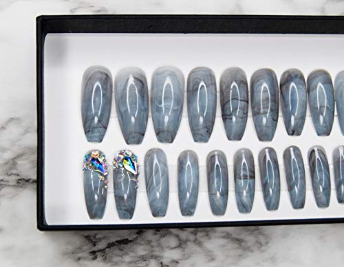 Imprensa impressionada de luxo em pregos 24 PCs longos dicas de pregos de caixão falso Long Design de mármore de mármore cinza unhas falsas com cola de unha adesiva