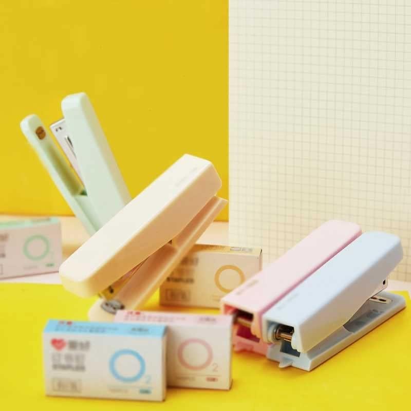 PDGJG Solid Color Portable Mini Stapler Conjunto com 1000 Ferramentas de encadernação de escritório de papelaria de grampos