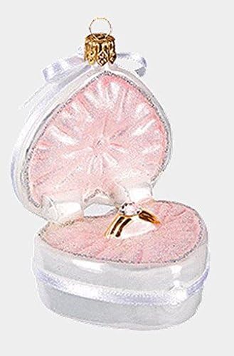 Anel de noivado de diamante em decoração de ornamento de vidro polonês de caixa de coração