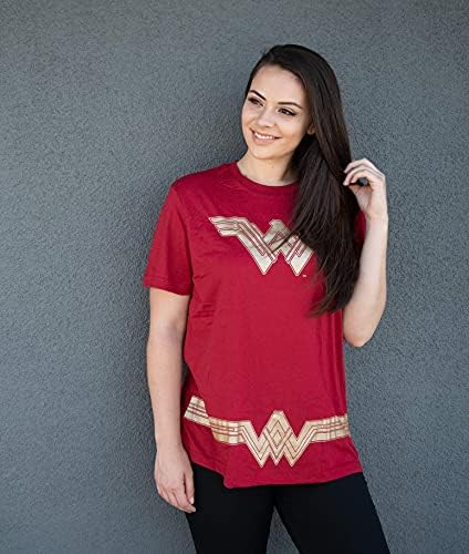 DC Comics plus size t-shirt Mulher Maravilha ou Supergirl Fantas