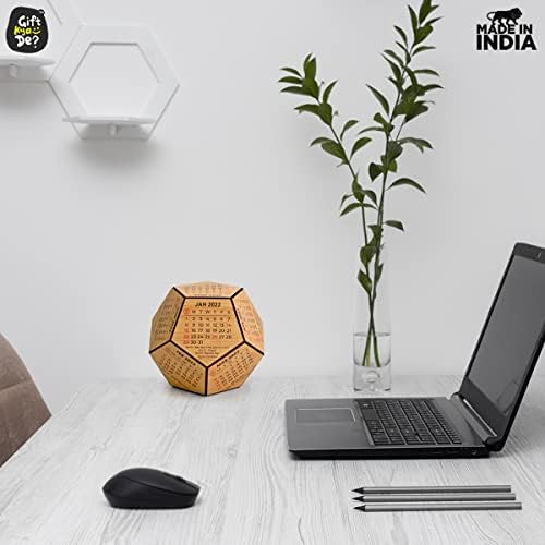 GKD Wooden 3D Pentagonal Shape 2021 Calendário para mesa de escritório, mesa pessoal | Presente de design elegante mais
