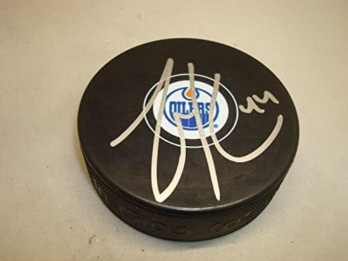 Zack Kassian assinou o Edmonton Oilers Hockey Puck autografado 1D - Pucks autografados da NHL