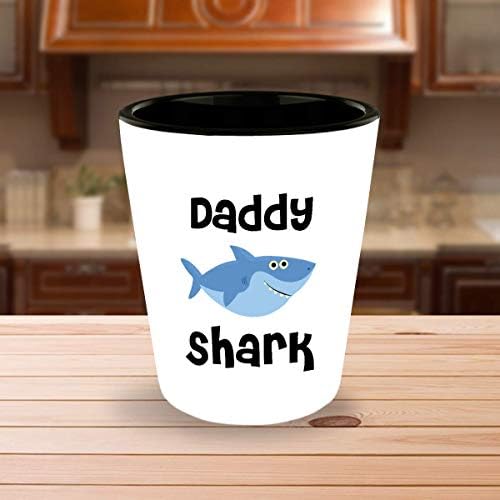 Hollywood & Twine Daddy Shark Doe Do Gift Ideia Presentes de aniversário para os pais Cerâmica Principal de vidro do dia do dia do dia
