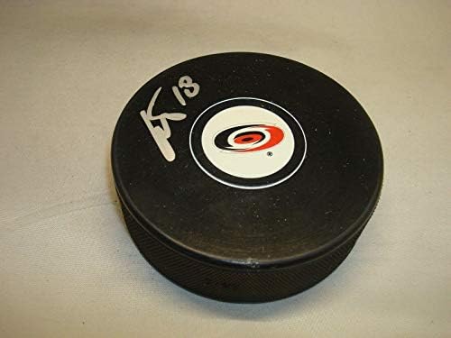 Radek Dvorak assinou a Carolina Hurricanes Hockey Puck autografado 1A - Pucks autografados da NHL