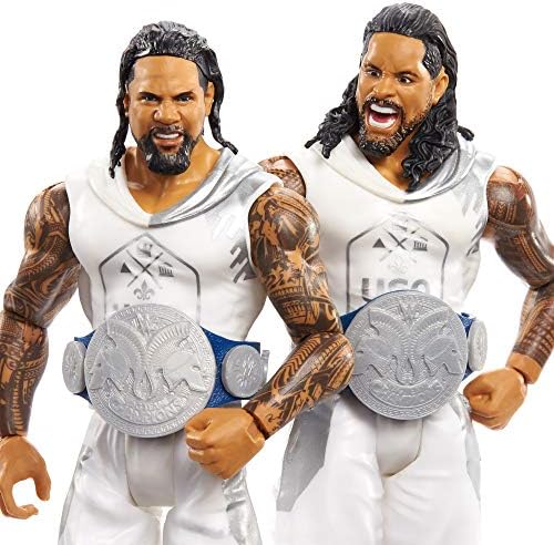 WWE Jimmy USO vs Jey Uso Battle Pack Series 64 com duas figuras de ação articuladas de 6 polegadas e equipamento de anel