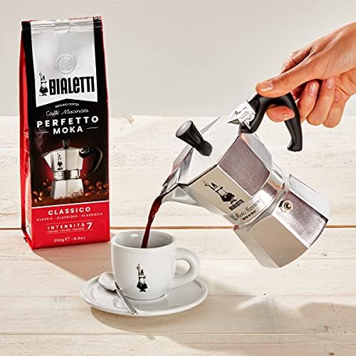 Bialetti - Moka Express: icônico caçador de café expresso de fogão, fabrica café italiano real, moka panela 3 xícaras, alumínio, prata