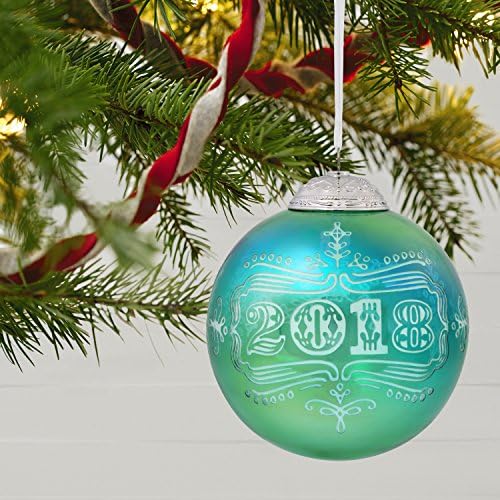 Ornamento de Natal da Hallmark Keepsake 2018 datado do ano, bola comemorativa de Natal