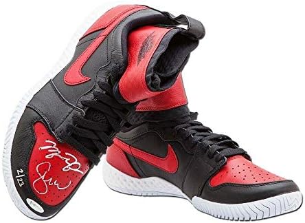 Memorabilia esportiva Michael Jordan Serena Williams Dual assinado Nike Red Shoes Brancos Bulls /23 UDA - tênis da NBA autografados