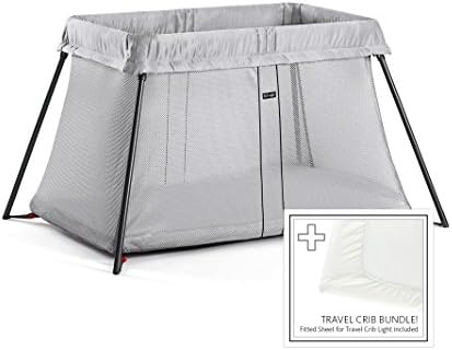 Babybjorn Travel Light - prata + pacote de folhas ajustado e sacos plásticos de balde de fraldas descartáveis, pacote de valor, 75 contagem, sacos de 13 galões