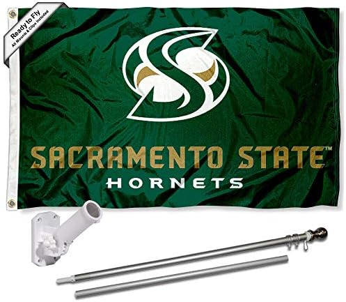 Sacramento State Hornets Flag com o conjunto da Universidade de poste e suporte
