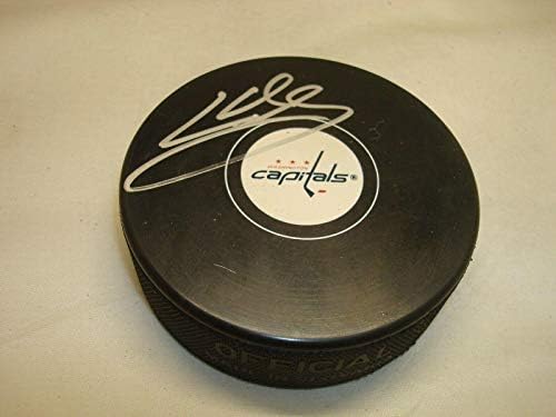 Karl Alzner assinou Washington Capitals Hockey Puck autografado 1b - Pucks autografados da NHL