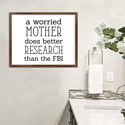 Uma mãe preocupada faz uma pesquisa melhor do que a moldura do FBI placas de madeira com decoração primitiva de quarto angustiado